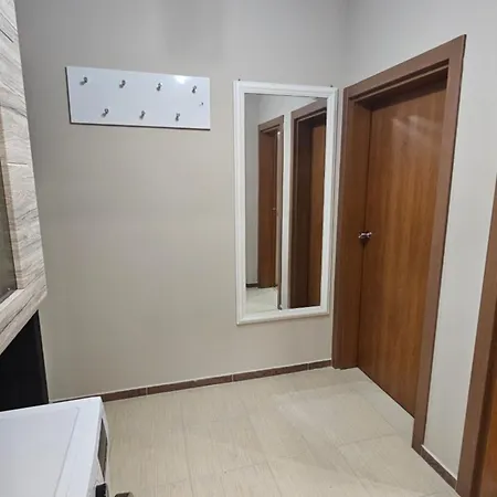 Elena 34 *